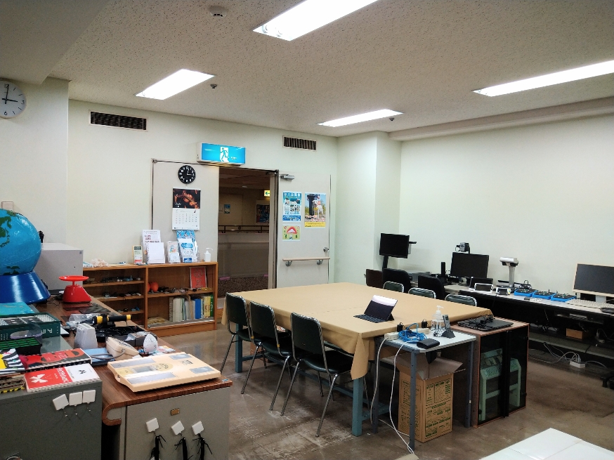 静岡県視覚障害者情報支援センター内の展示の様子